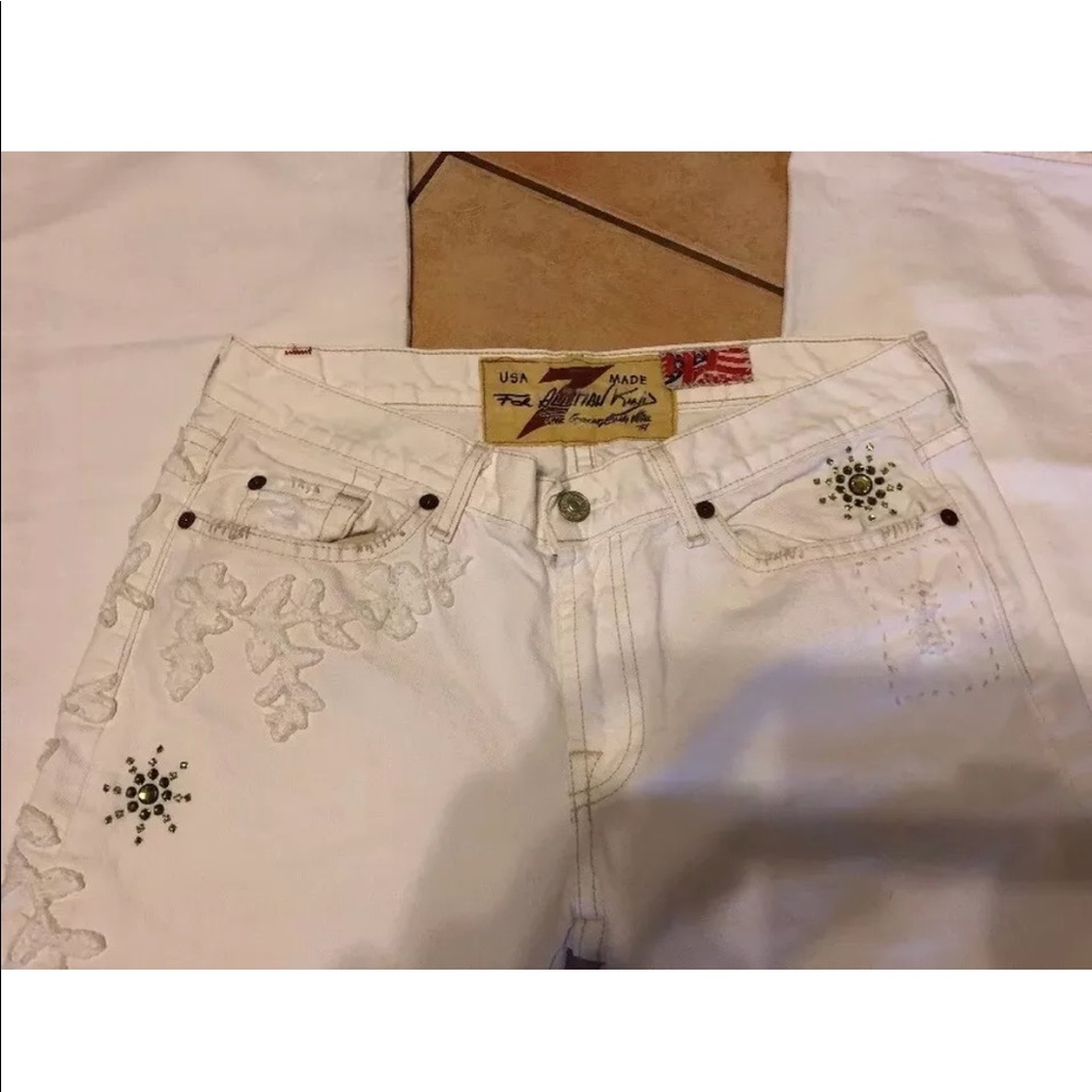 7 for all Man kind Women’s embroidered jeans 31
